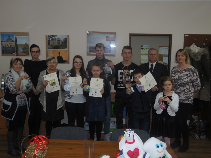 LGD Czarnoziem na Soli - „BOMB(K)OWY KONKURS ŚWIĄTECZNY” oraz "Maskotka LGD Czarnoziem na Soli" wręczenie nagród - fotorelacja